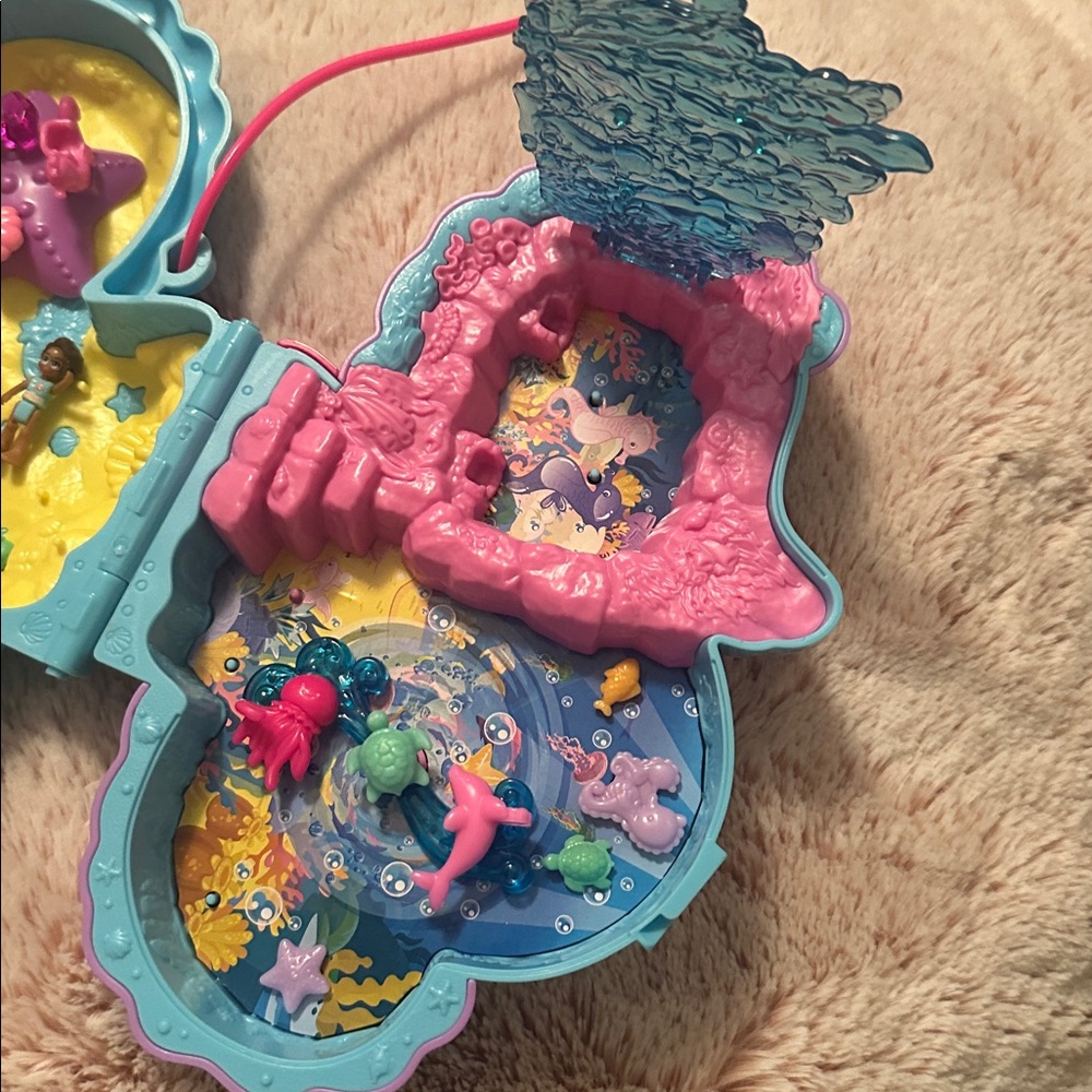 Polly pocket Blue Seahorse Toy travel set - Picture 7 of 11
